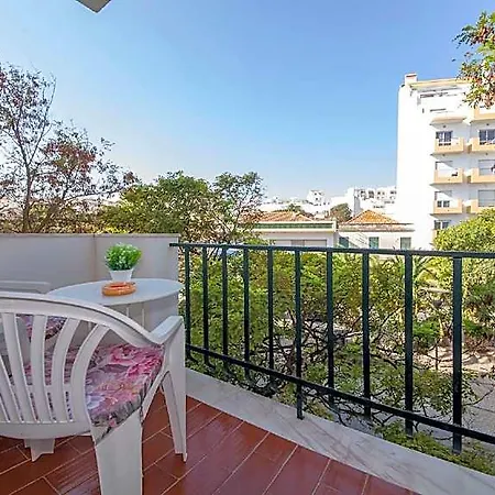 מלון B45 - Main Avenue 2 Bed 3*