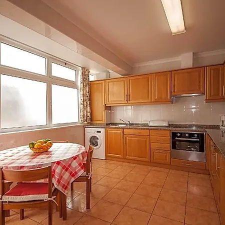 B45 - Main Avenue 2 Bed 3* לאגוּ‏ש