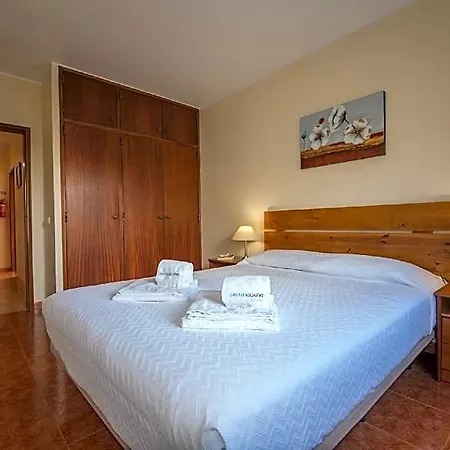 B45 - Main Avenue 2 Bed מלון